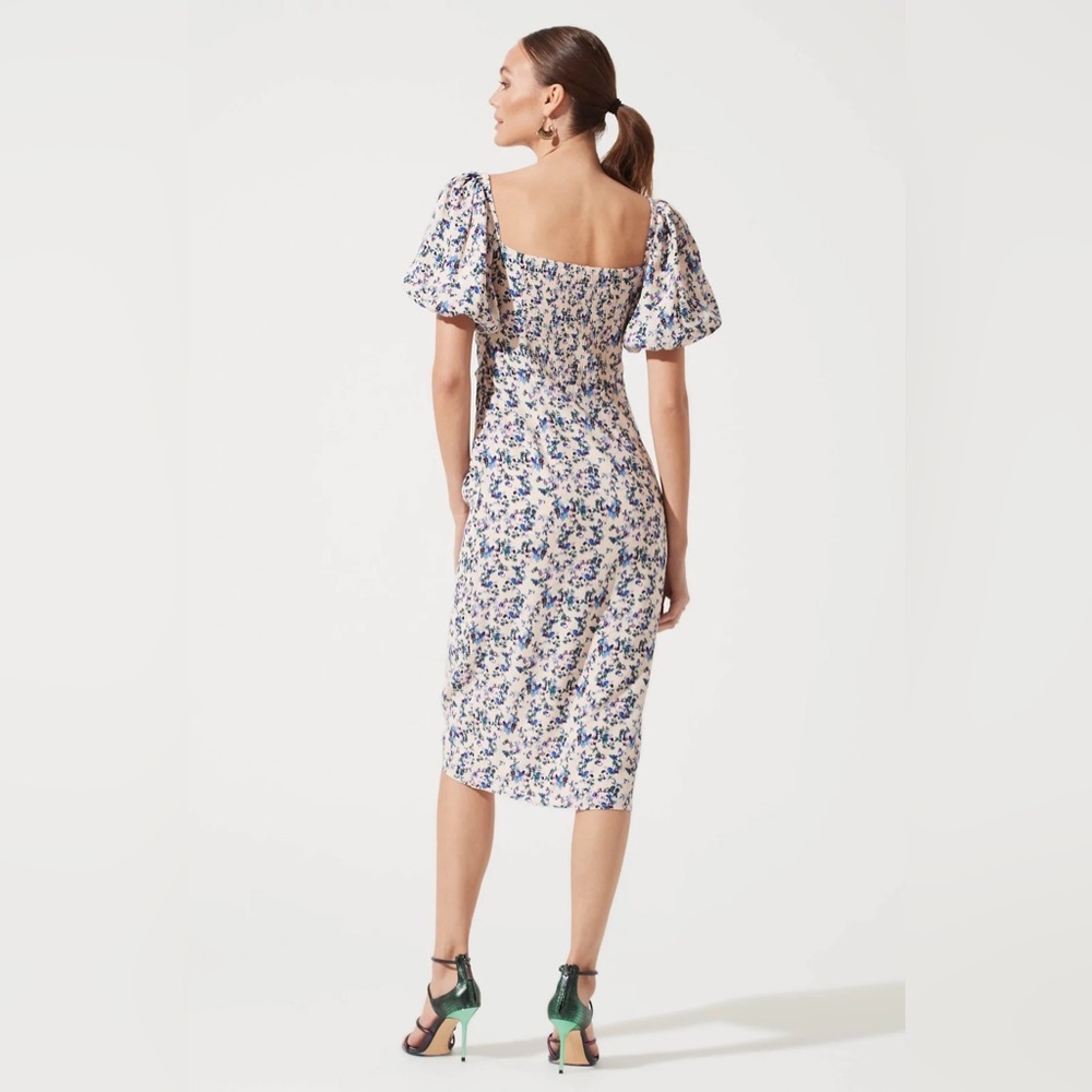 ASTR the Label Bubble Sleeve Dress - Picture 2 of 6